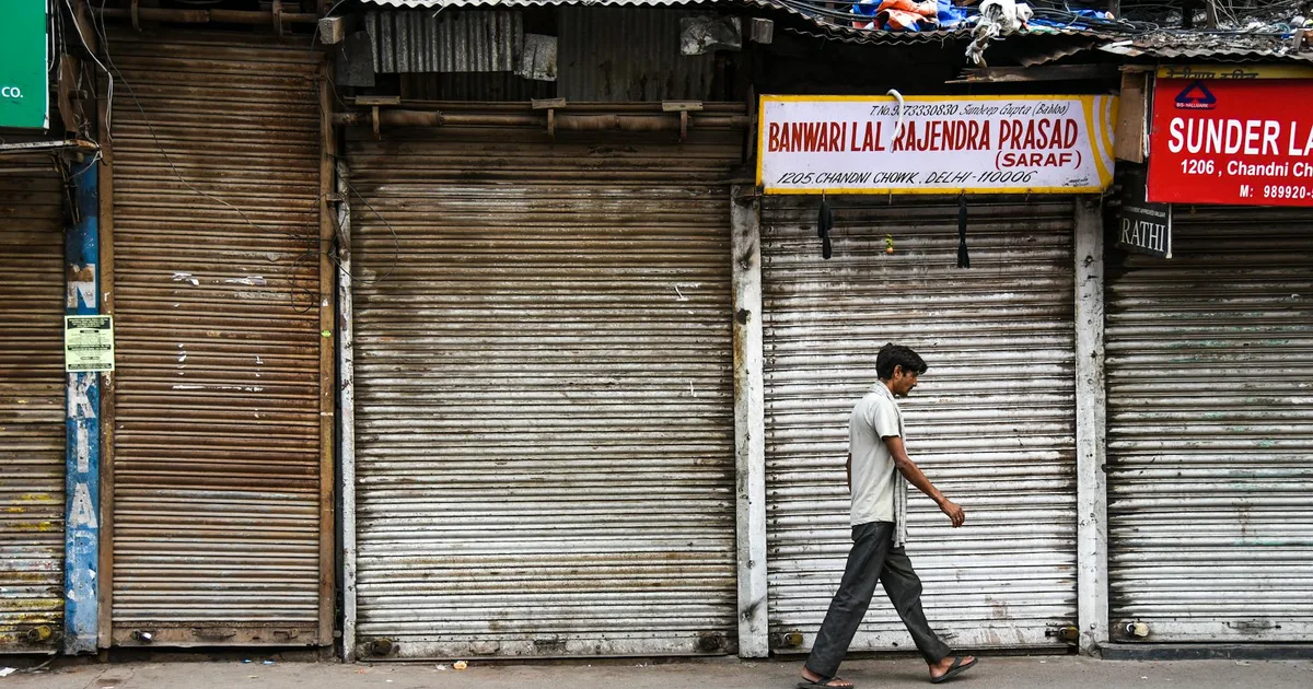 Normes Installation Rideau Métallique à Montpellier - Ce qui Change en